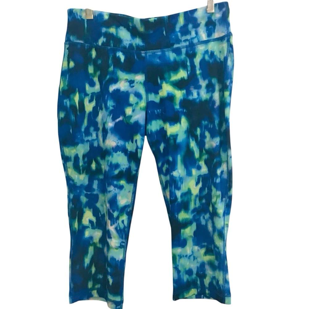 DANSKIN NOW Dri-More Abstract Capri LEGGINGS